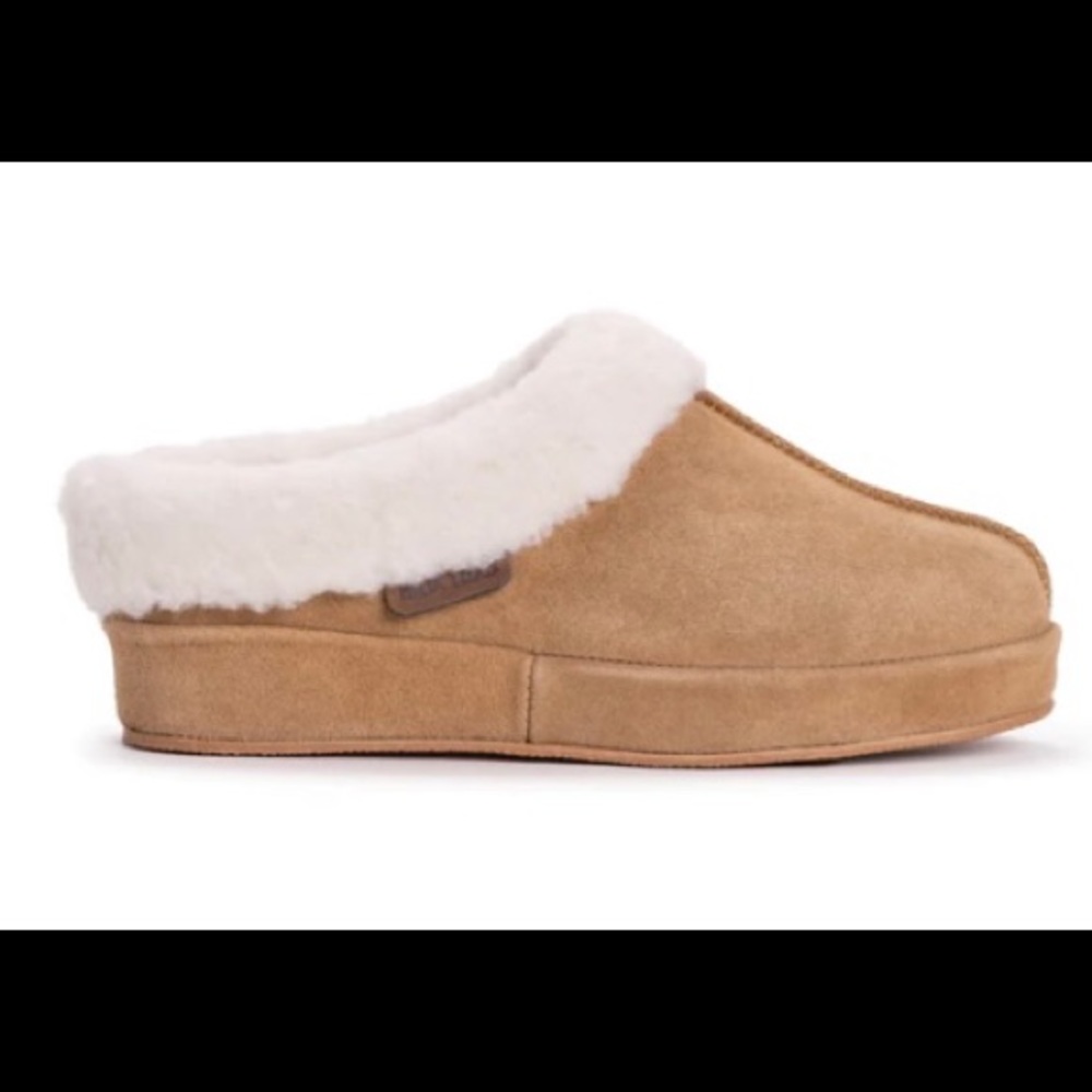 Muk Luks Serafine Clogs